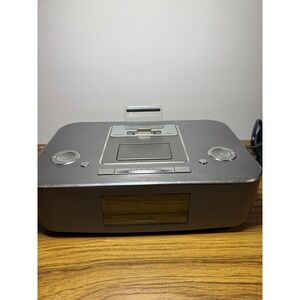 Philips DS7580 Fidelio Docking Speaker for iPhone with Clock Radio No Remote